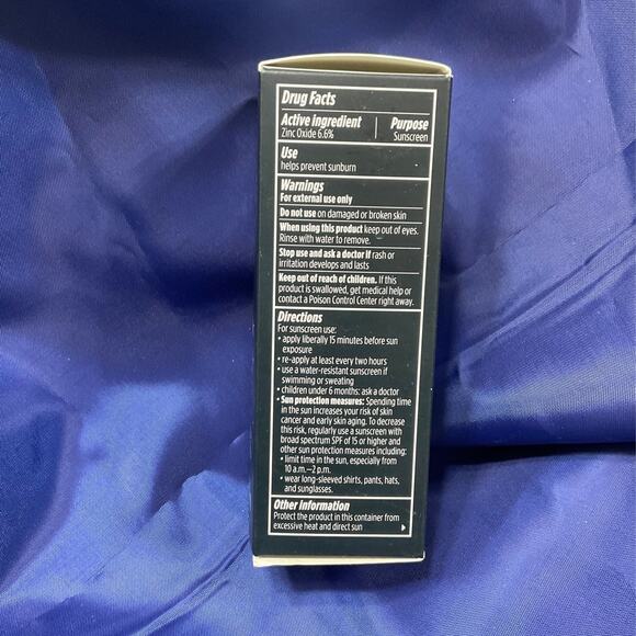 Razors -Dollar Shave Club & Gilette Planet Kind - Picture 7 of 7